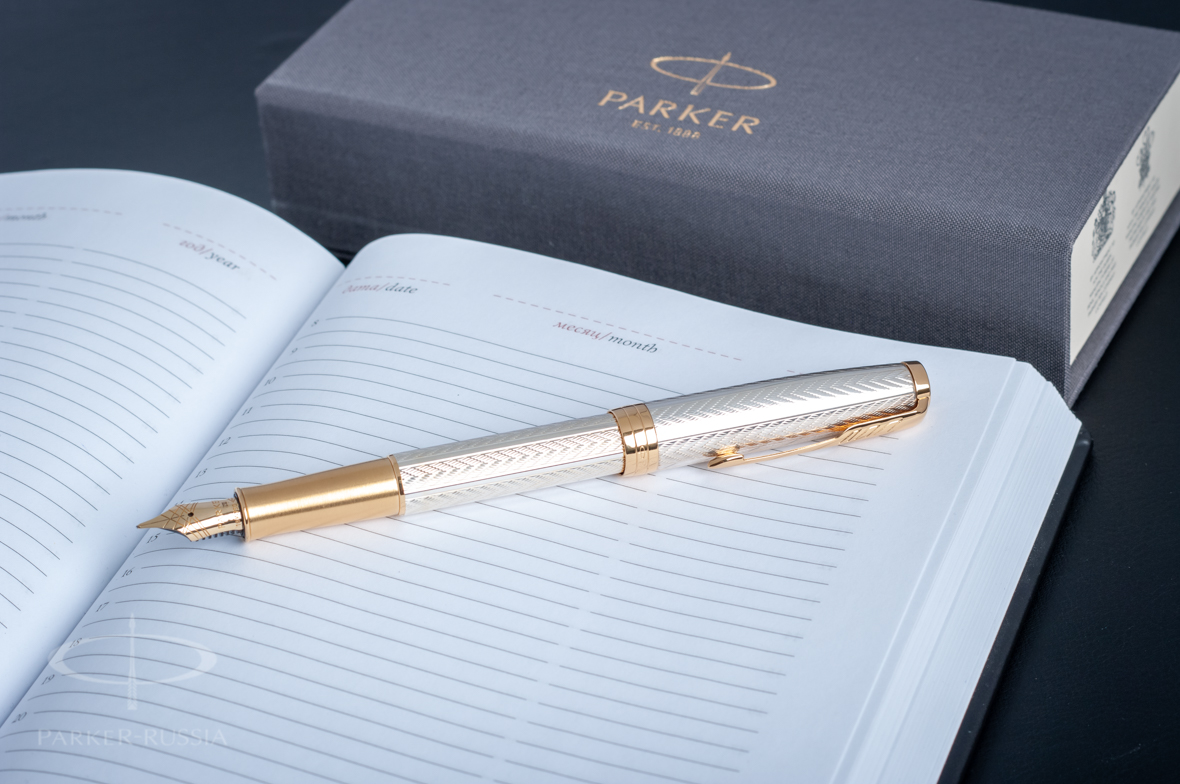 Parker sonnet gt. Parker sonnet black gt шариковая 2012. Паркер соннет перьевая. Ручка 1931519 parker 1931519. Parker ручка перьевая sonnet laque black gt.